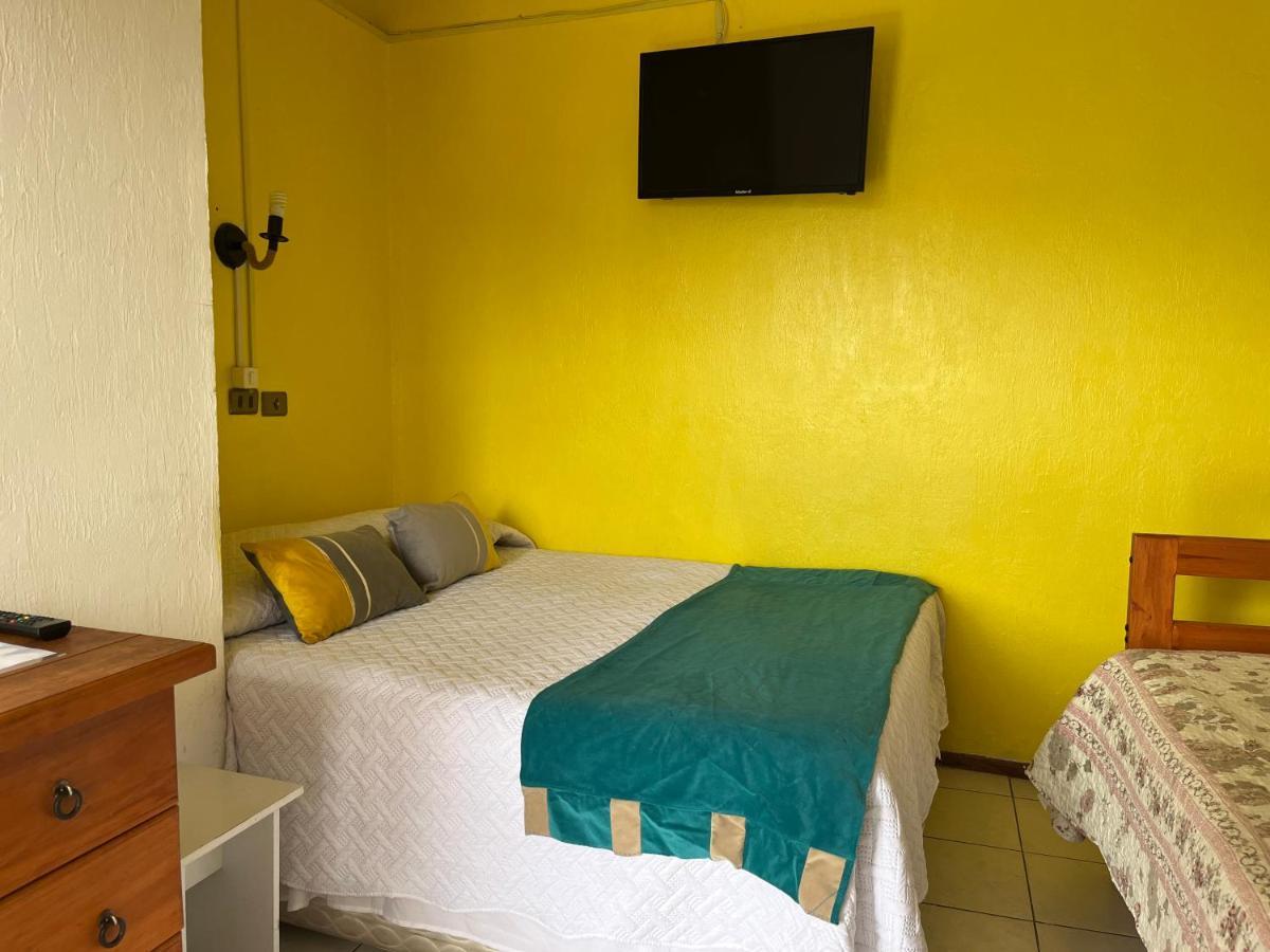 لا سيرينا Hostal Avenue المظهر الخارجي الصورة